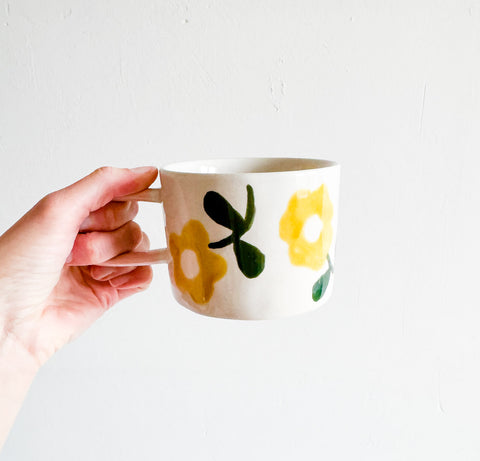 Tasse fleur jaune