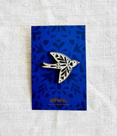 Pin's - Swallow