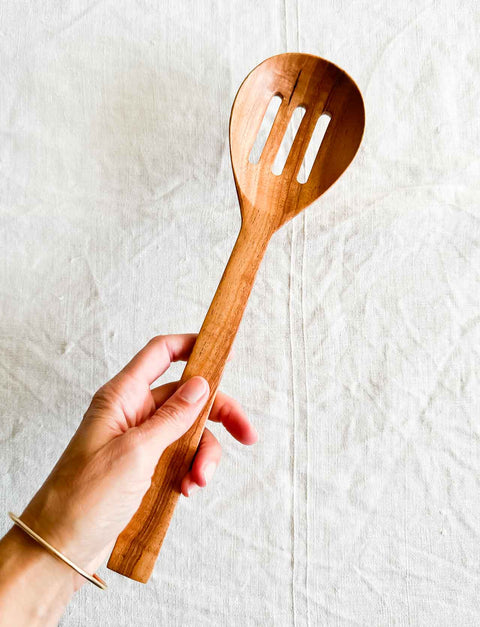 Cuillère en bois striée