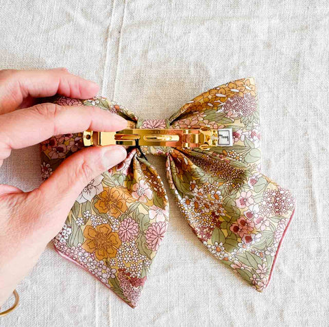 Barrette nœud Liberty - Rose