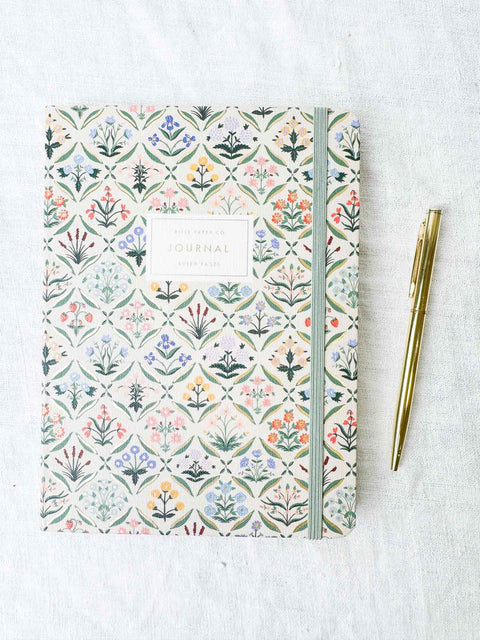 Journal Estée avec stylo
