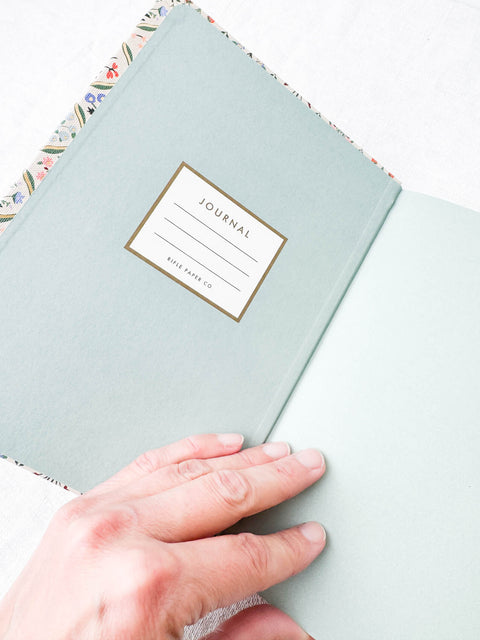 Journal Estée avec stylo