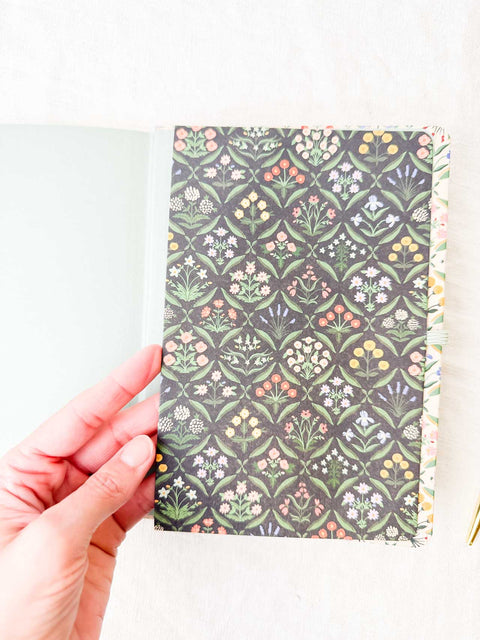 Journal Estée avec stylo