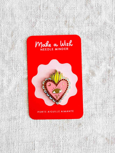Pin's Ex voto aimanté