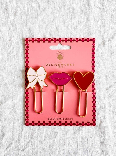 Paper clip Love