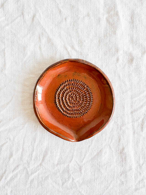 Gratte ail bec verseur - Terra cotta