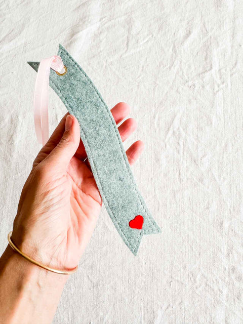 Marque page Feutrine - Love books Pastel