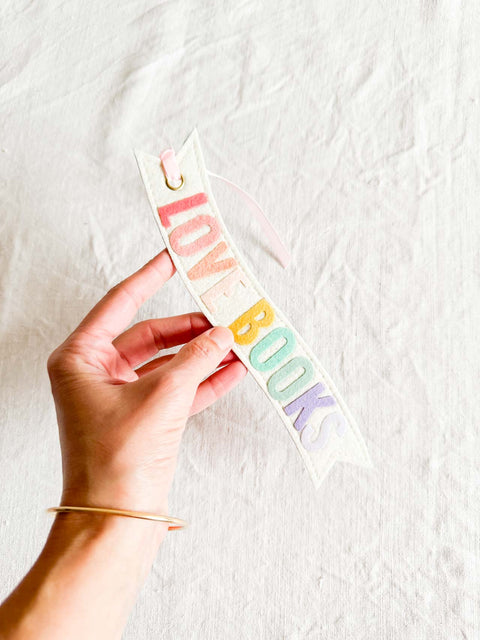 Marque page Feutrine - Love books Pastel