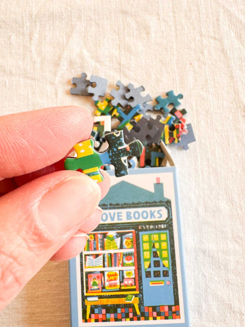 Mini puzzle - I love books 99p