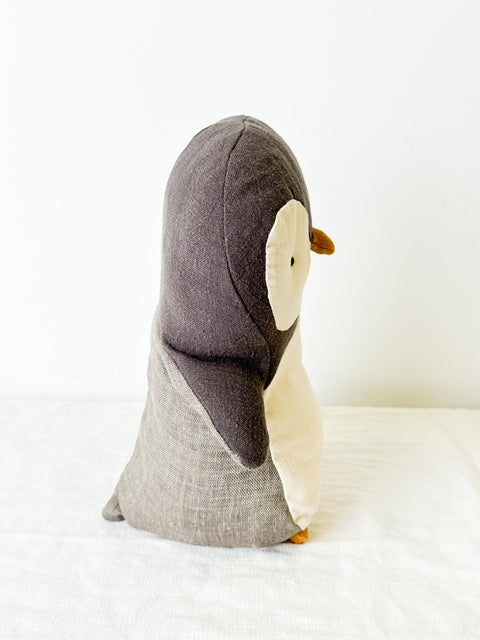 Peluche Pingouin assis