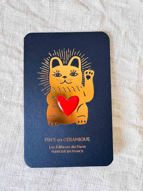 Pin's Lucky cat coeur