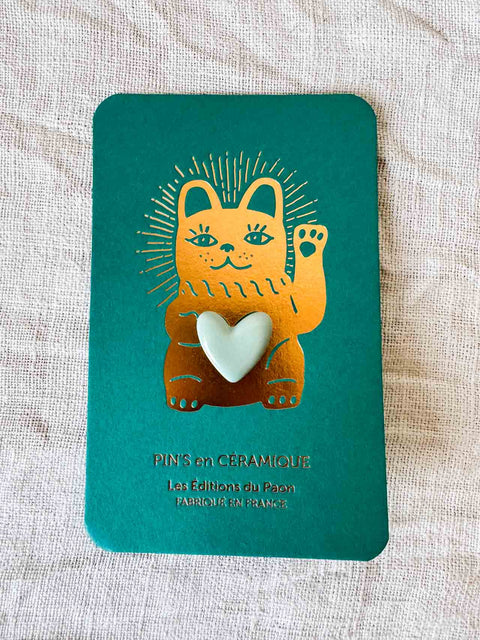 Pin's Lucky cat coeur