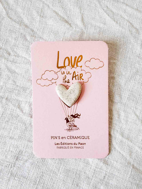Pin's Love is in the air