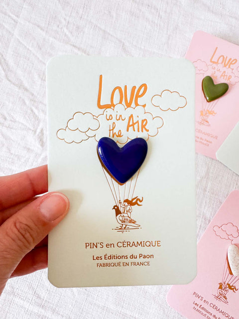 Pin's Love is in the air