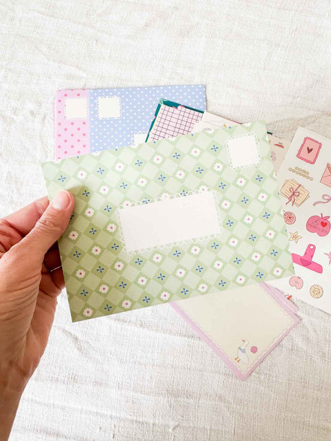 Snail mail pack