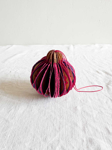 Boule de Noël Rose en papier