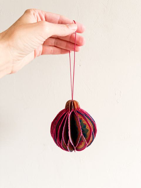 Boule de Noël Rose en papier