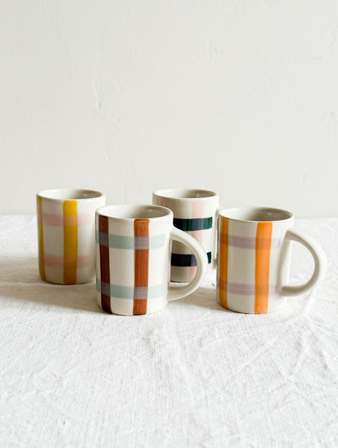 Mini tasse à carreaux