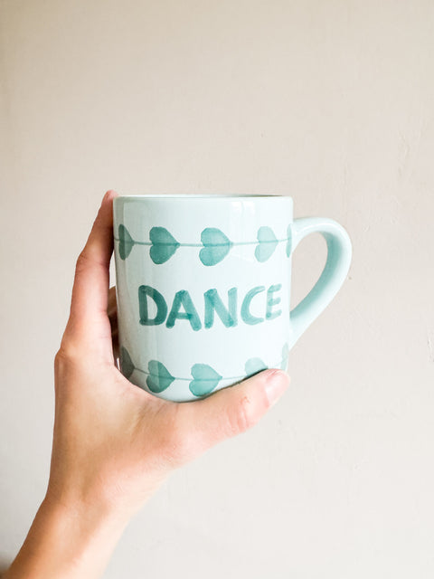 Tasse Dance