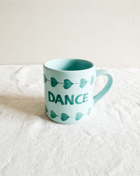 Tasse Dance