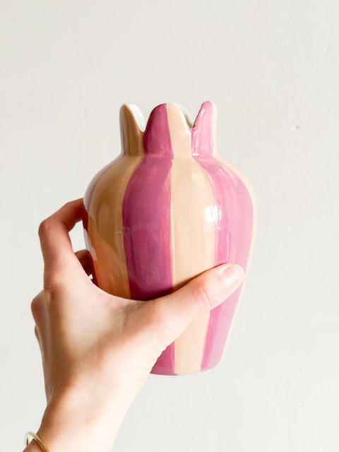 Vase rayé Rose en grès
