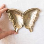 Papillon en laiton Pièce chinée - maison mathuvu