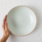 Assiette creuse Neptune - Crème goberlote - mathuvu